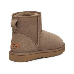 UGG Classic Mini II Boot in Antilope! Like new!